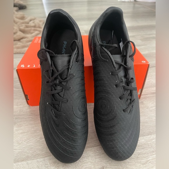 NIKE Phantom Men's Black Soccer Shoes - Size 9 - Picture 1 of 6